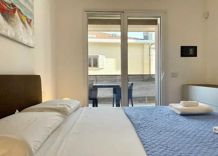 Lejlighed Bilocale Con Terrazzo E Garage - Casa Ondina *